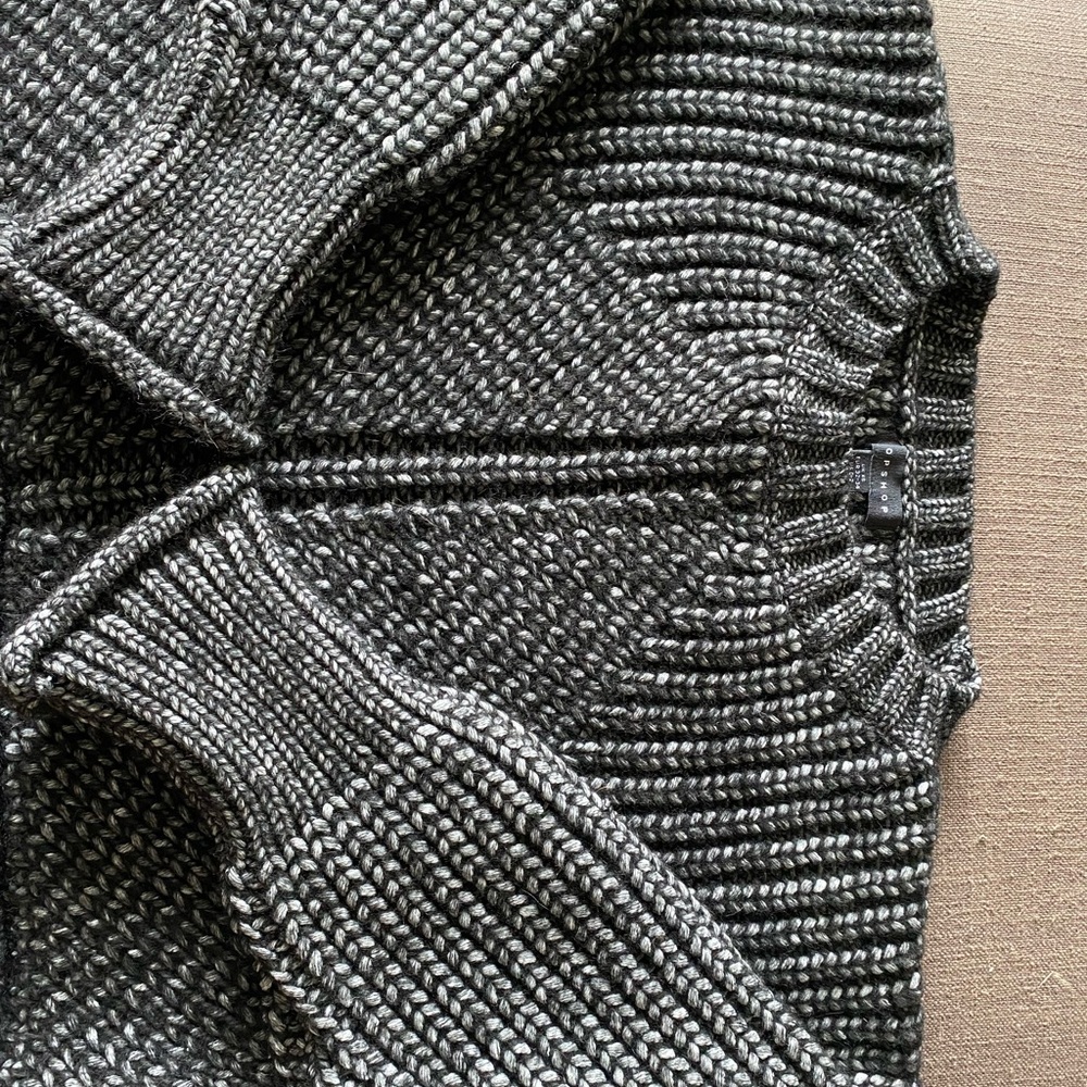 Cropped sweater